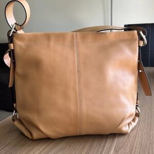 Coach vintage Tan Leather Shoulder Bag